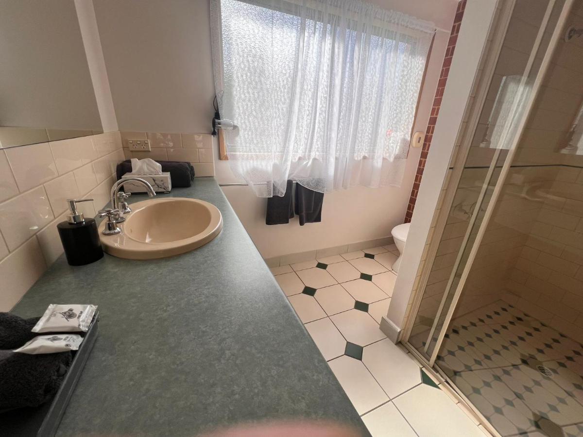 Rose Garden Motel Geelong Buitenkant foto